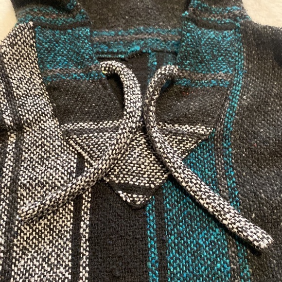 striped hoodie size M - Picture 3 of 4